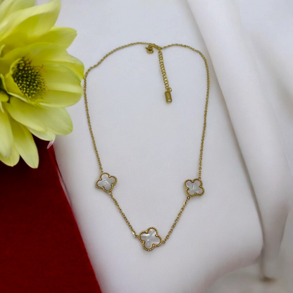 Clover White Leaf Necklace